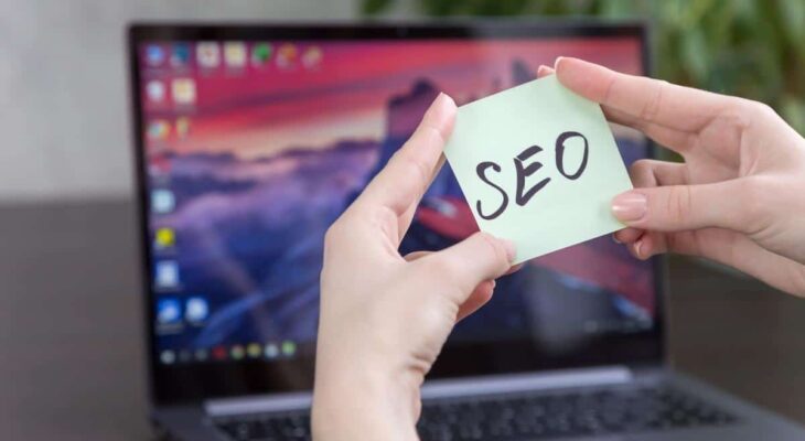 Faut-il internaliser ou externaliser votre SEO ? L’avis des agences spécialisées